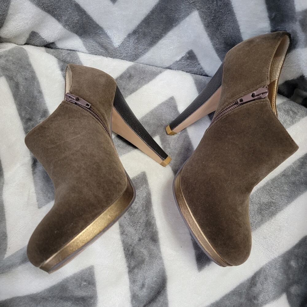 Shoes of Prey Custom Suede Velvet Olive Green & Gold Heeled Zip Up Booties Sz 37